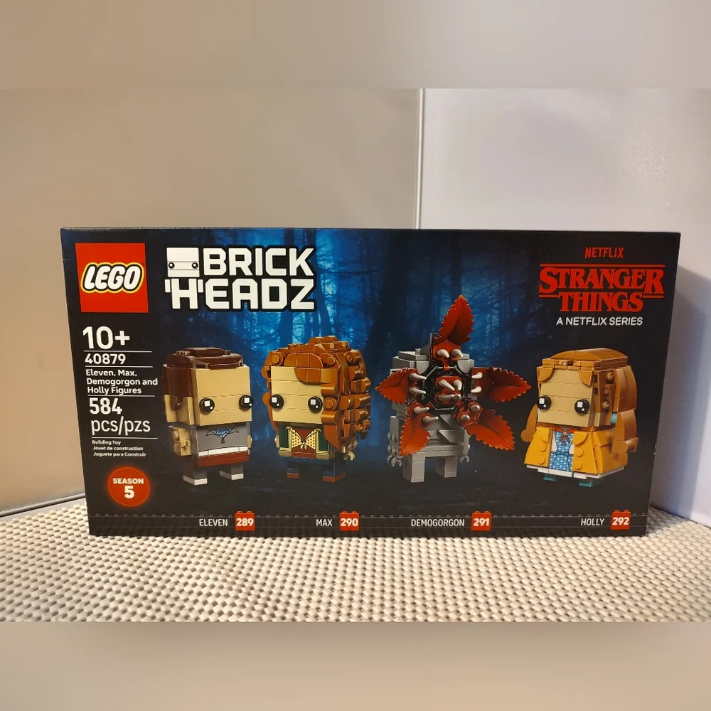 Lego 40879 Eleven, Max, Demogorgon & Holly Figures Brick Headz Stranger Things
